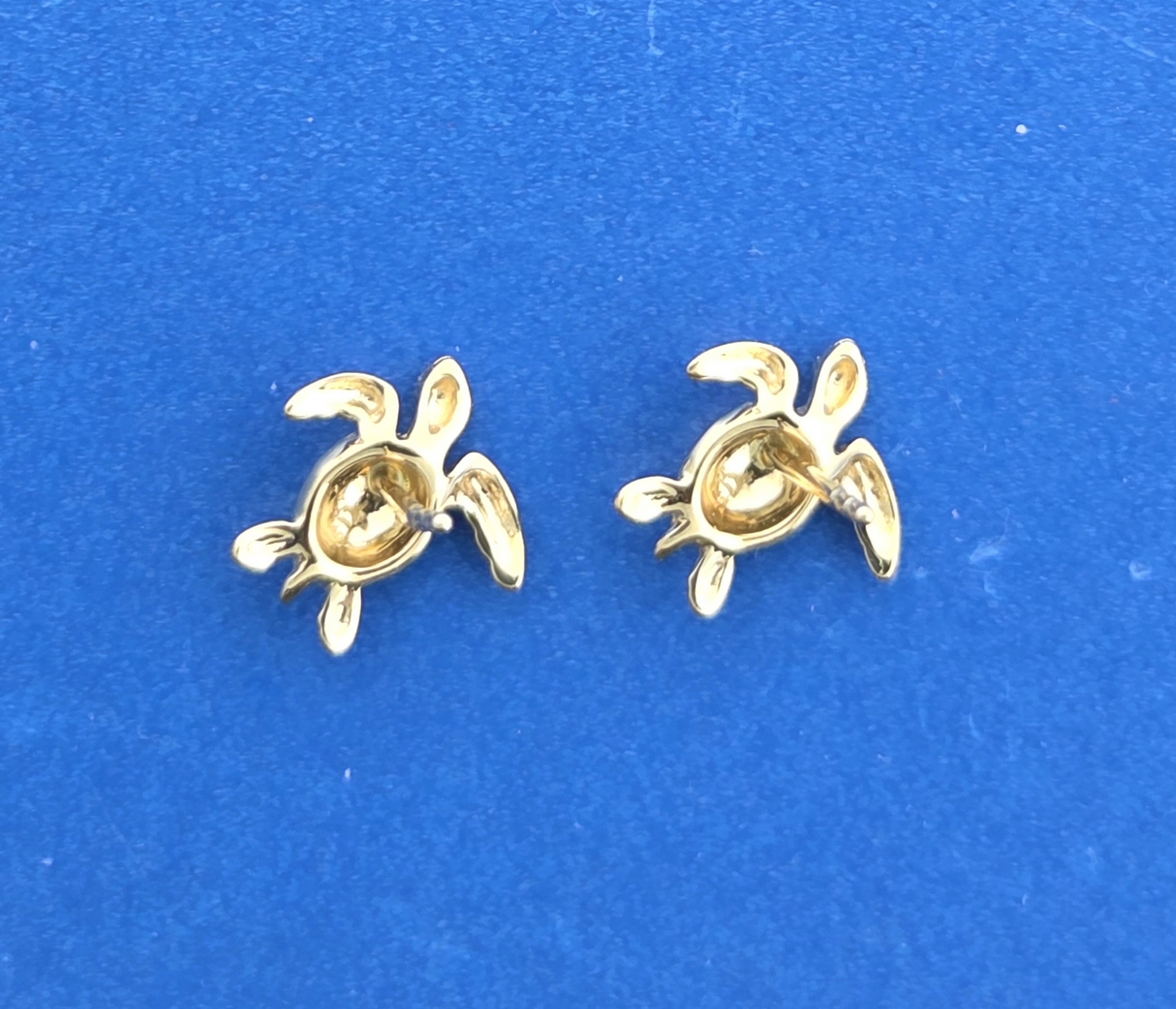 Alamea Sea Turtle Post Earrings, 14k 4 Alamea Sea Turtle Post Earrings, 14k - Image 4