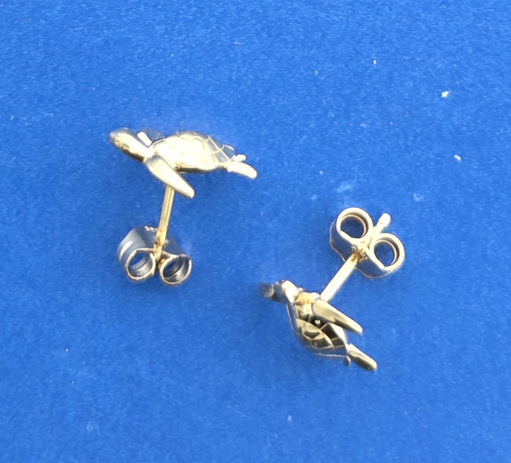 Alamea Sea Turtle Post Earrings, 14k 5 Alamea Sea Turtle Post Earrings, 14k - Image 5
