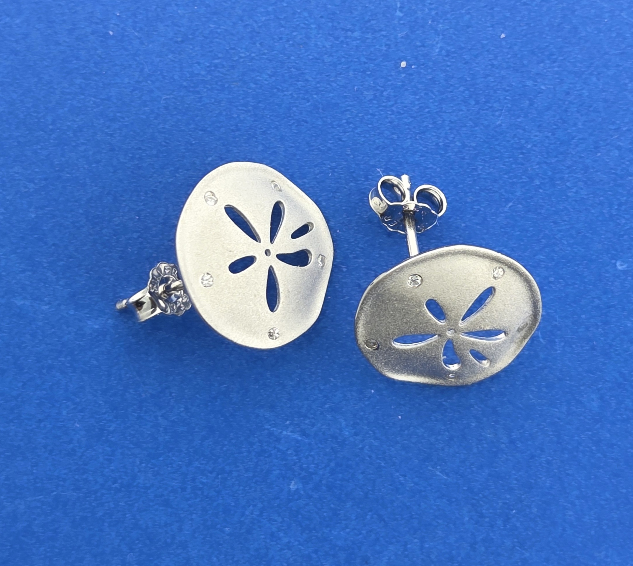Alamea Sand Dollar Post Earrings, Sterling Silver 6 Alamea Sand Dollar Post Earrings, Sterling Silver - Image 6