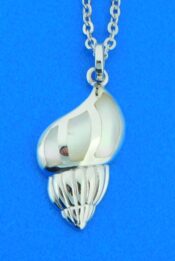 sterling silver conch shell mother of pearl pendant