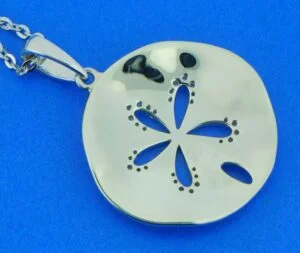 Alamea Sand Dollar Pendant, Sterling Silver 6 sterling silver alamea sand dollar pendant