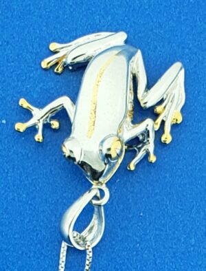 sterling silver tree frog 2d pendant