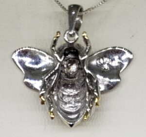 sterling silver bee pendant