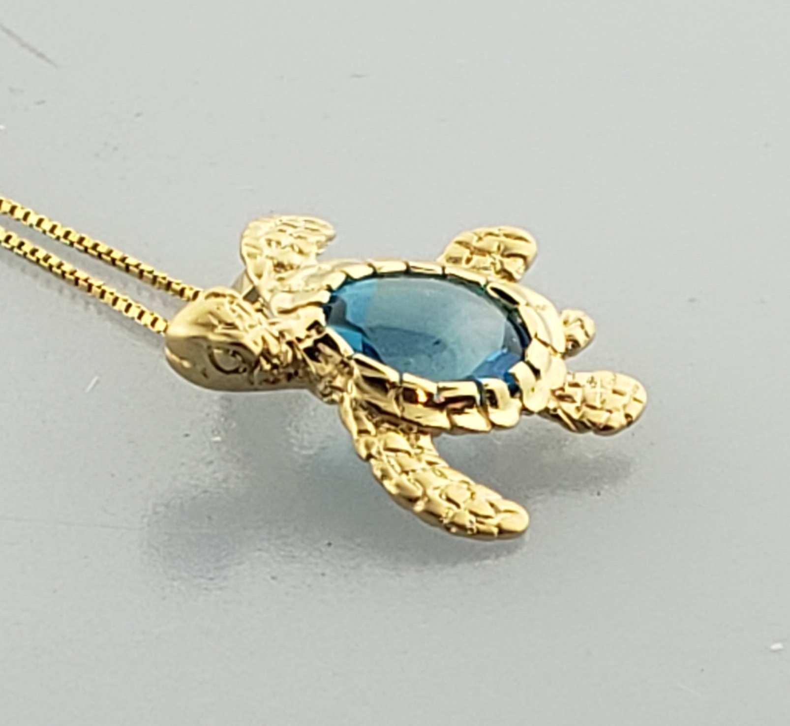Steven Douglas Sea Turtle Pendant, 14K & Blue Topaz 7 Steven Douglas Sea Turtle Pendant, 14K & Blue Topaz - Image 7