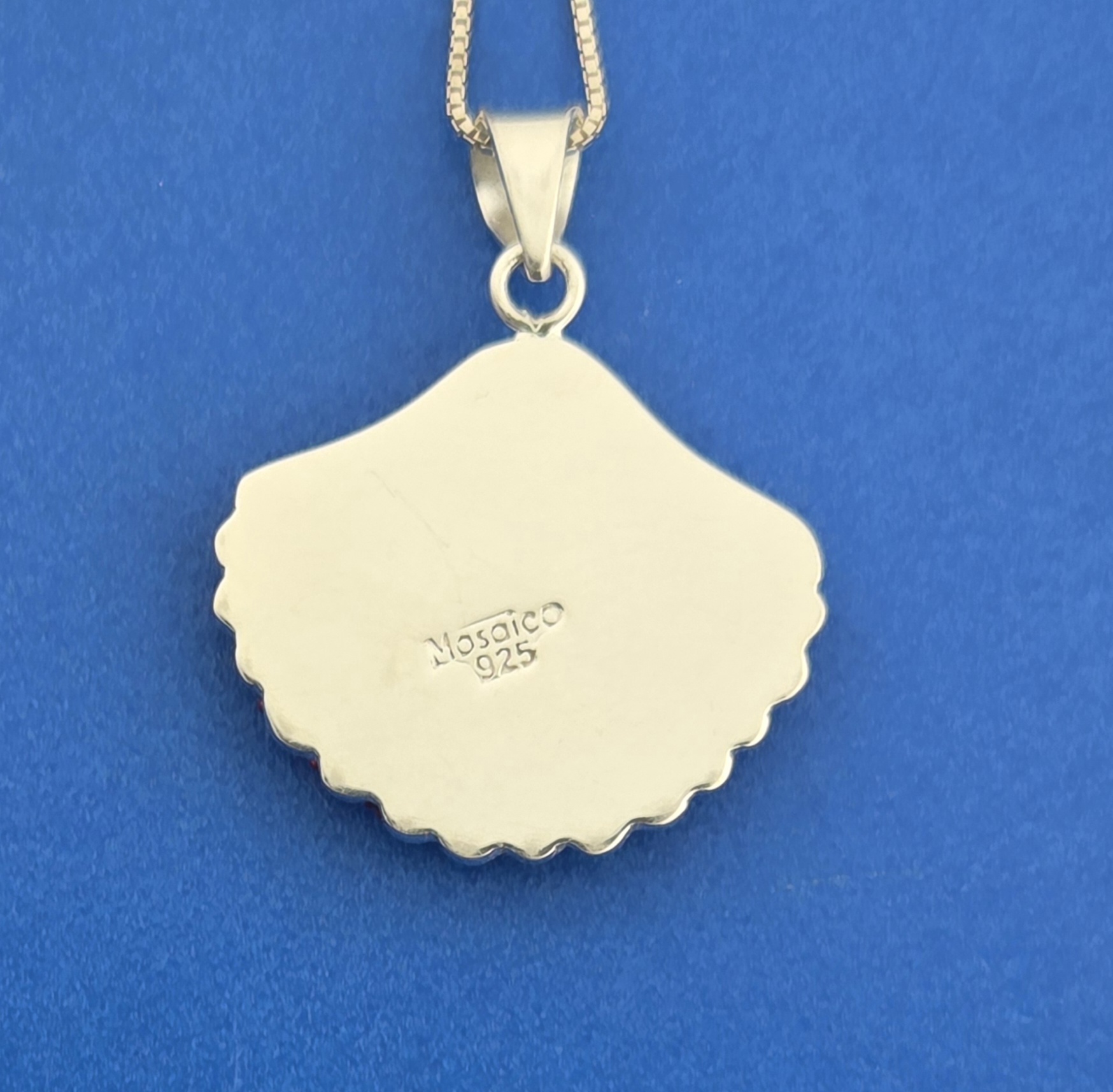 Mosaico Scallop Shell Pendant, Sterling Silver 6 Mosaico Scallop Shell Pendant, Sterling Silver - Image 6